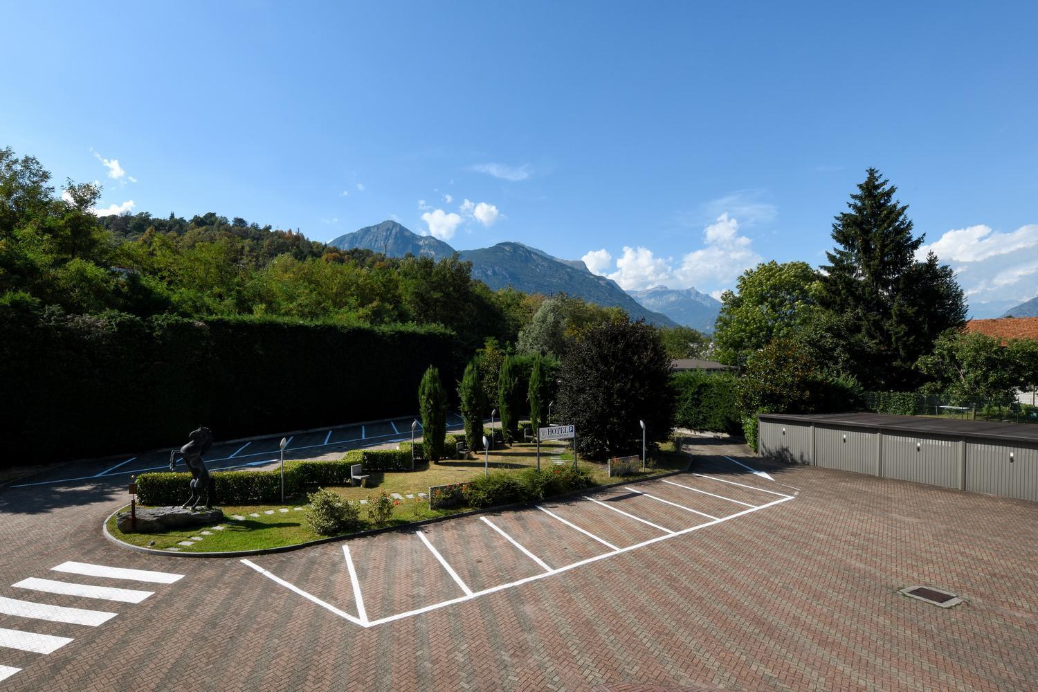Hotel Internazionale Domodossola Exteriér fotografie