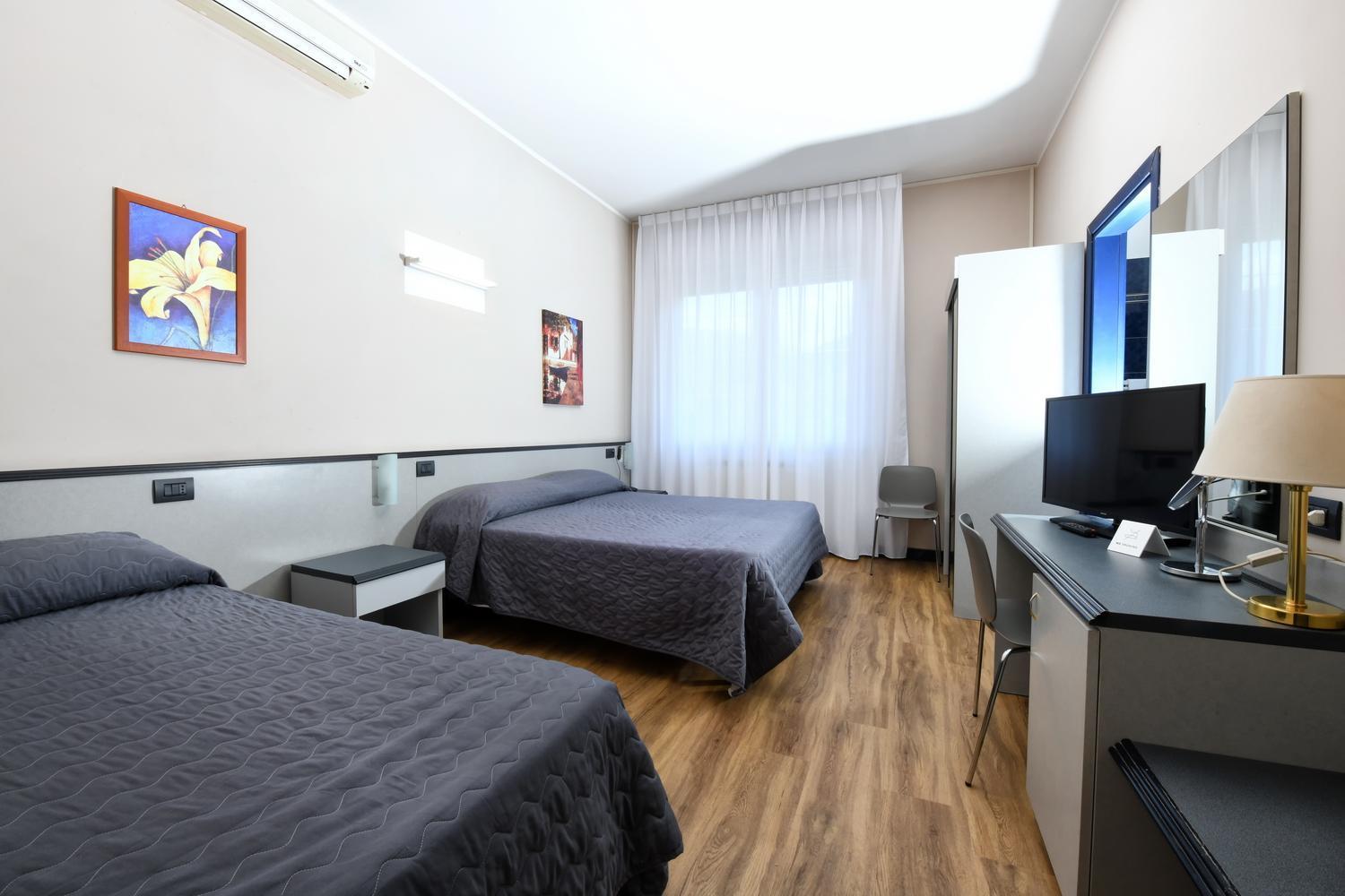 Hotel Internazionale Domodossola Exteriér fotografie