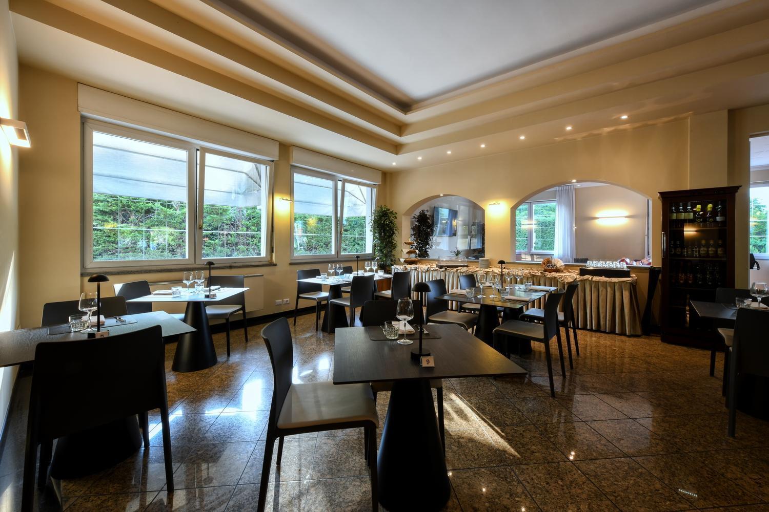 Hotel Internazionale Domodossola Exteriér fotografie