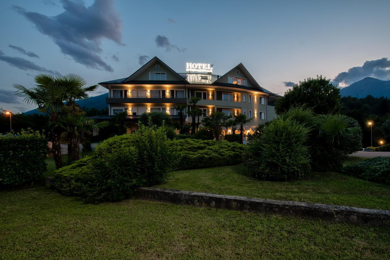Hotel Internazionale Domodossola Exteriér fotografie